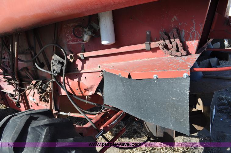 image for item C3390 1990 Case IH 1680 combine