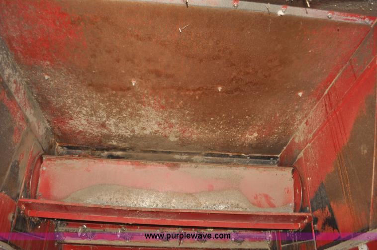 image for item C3390 1990 Case IH 1680 combine