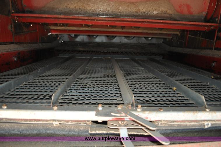 image for item C3390 1990 Case IH 1680 combine