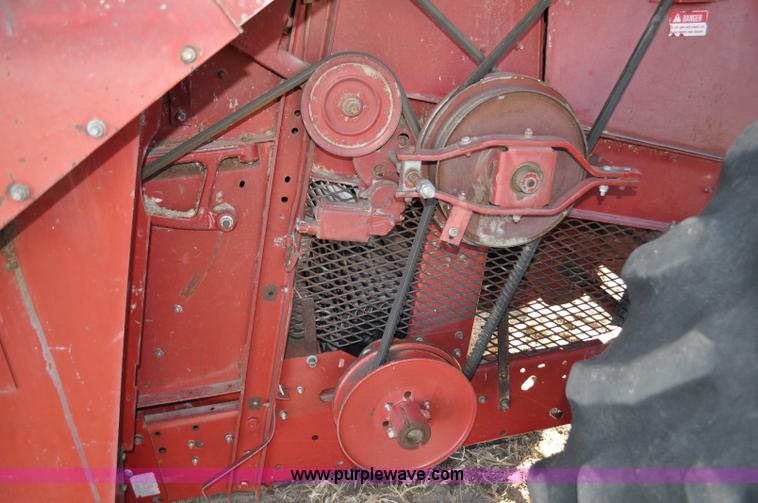 image for item C3390 1990 Case IH 1680 combine