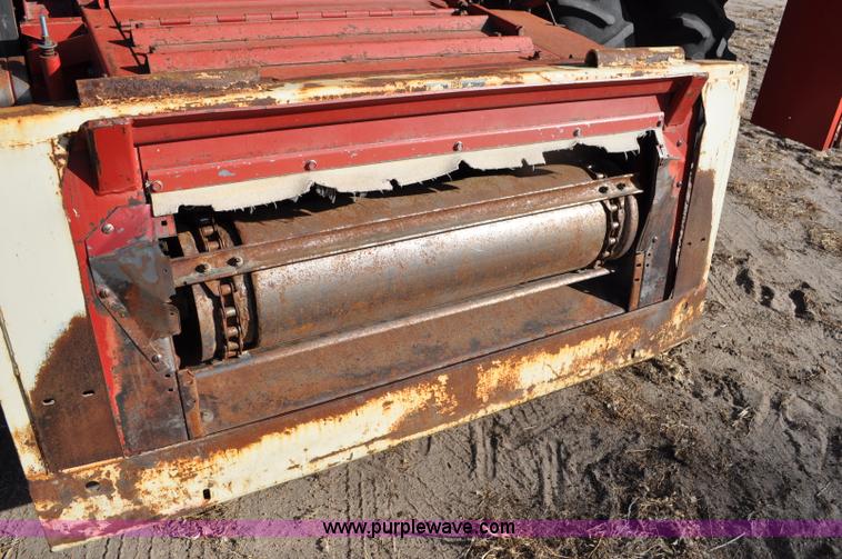 image for item C3390 1990 Case IH 1680 combine