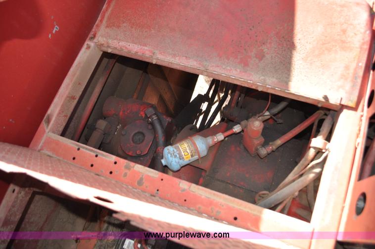 image for item C3390 1990 Case IH 1680 combine