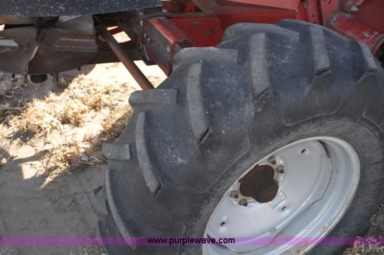 image for item C3390 1990 Case IH 1680 combine