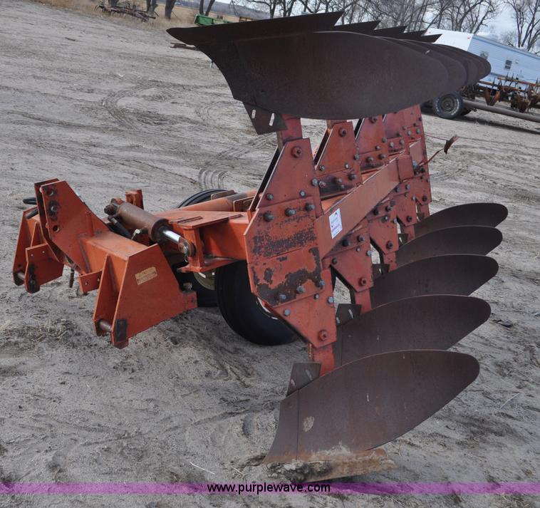 image for item C3391 Massey Fergusen 570 five bottom rollover plow