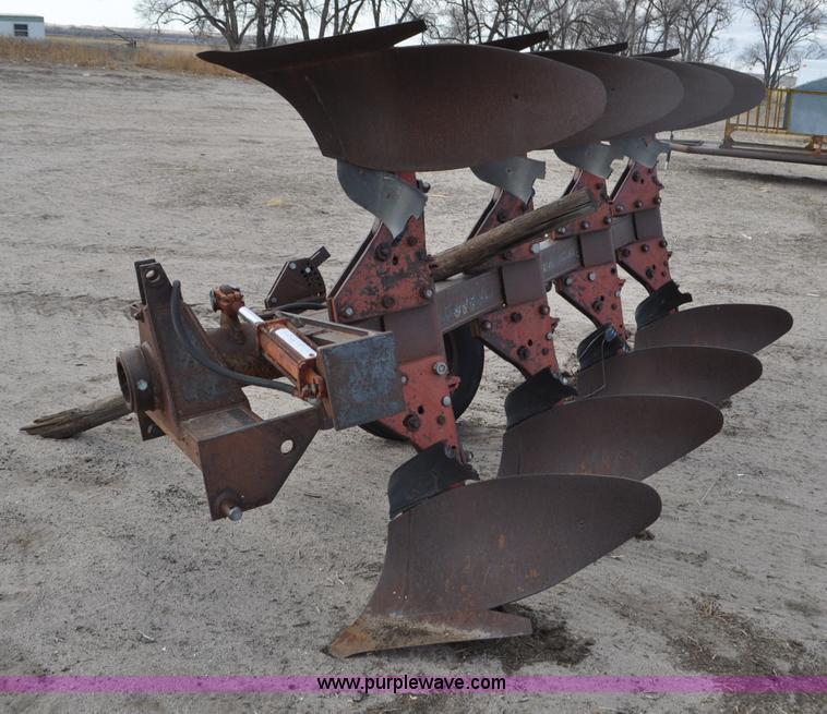 image for item C3392 International 140 four bottom rollover plow