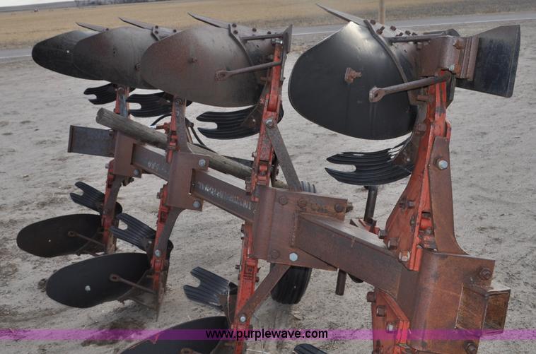 image for item C3392 International 140 four bottom rollover plow