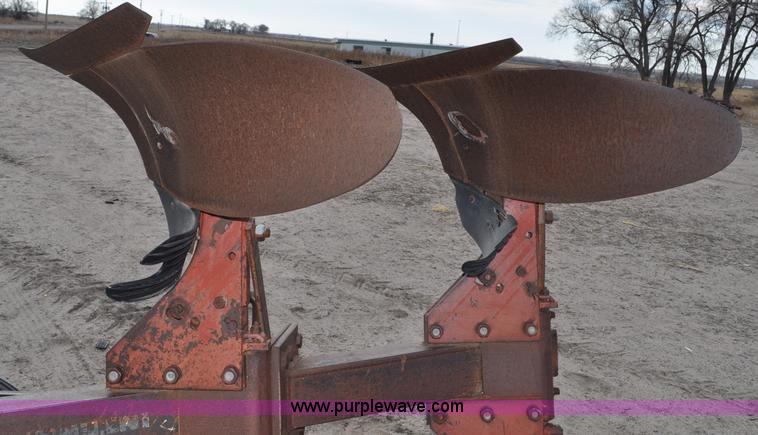 image for item C3392 International 140 four bottom rollover plow