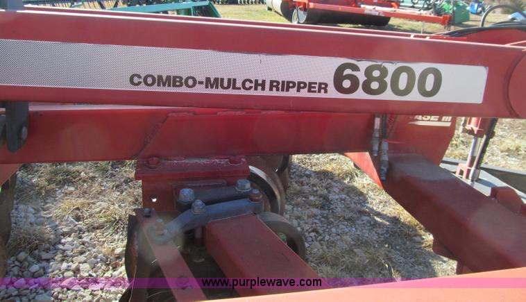image for item D7136 Case IH 6800 combo mulch ripper