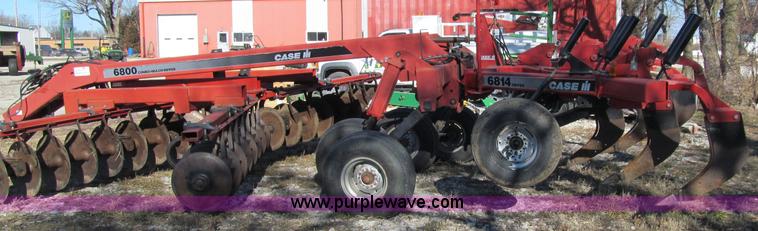 image for item D7136 Case IH 6800 combo mulch ripper