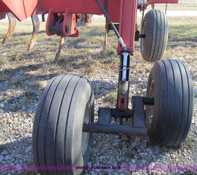 image for item D7136 Case IH 6800 combo mulch ripper