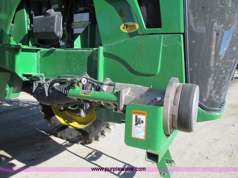 image for item D7138 2010 John Deere 4930 self-propelled sprayer