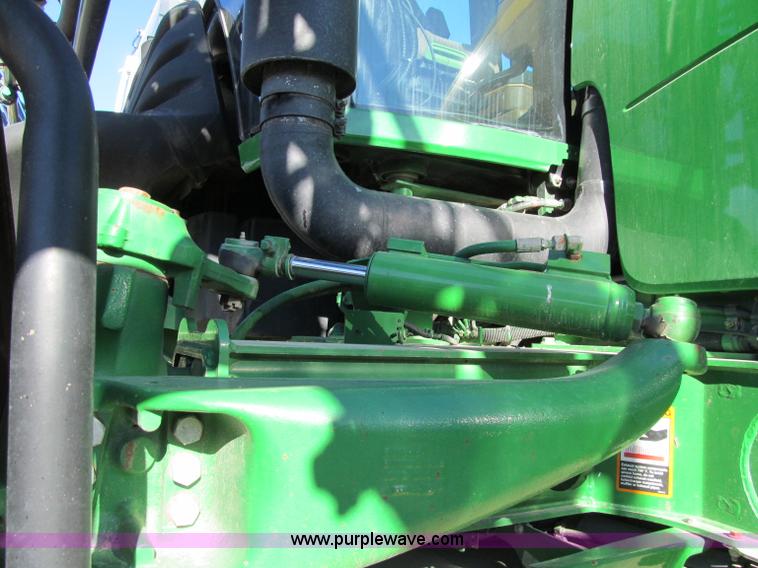 image for item D7138 2010 John Deere 4930 self-propelled sprayer