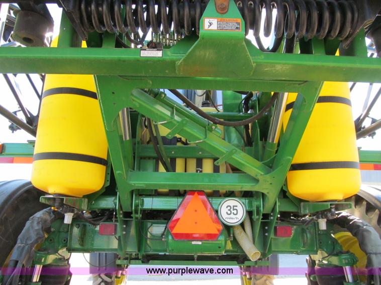 image for item D7138 2010 John Deere 4930 self-propelled sprayer
