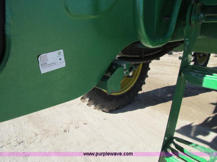 image for item D7138 2010 John Deere 4930 self-propelled sprayer