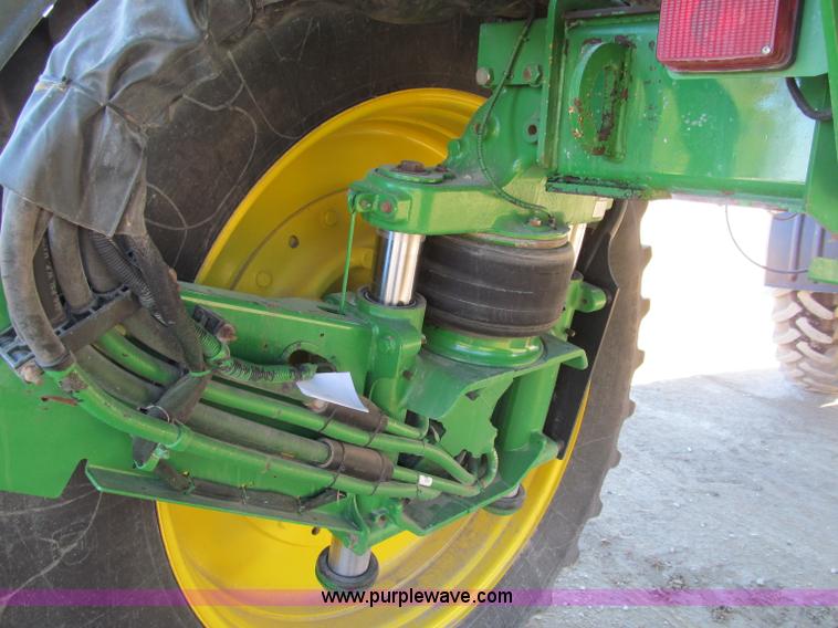 image for item D7138 2010 John Deere 4930 self-propelled sprayer