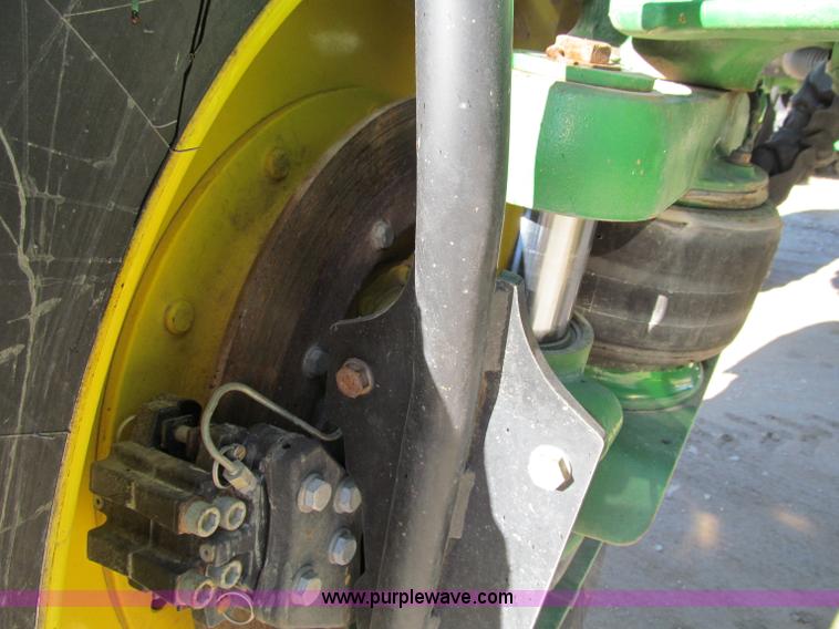 image for item D7138 2010 John Deere 4930 self-propelled sprayer