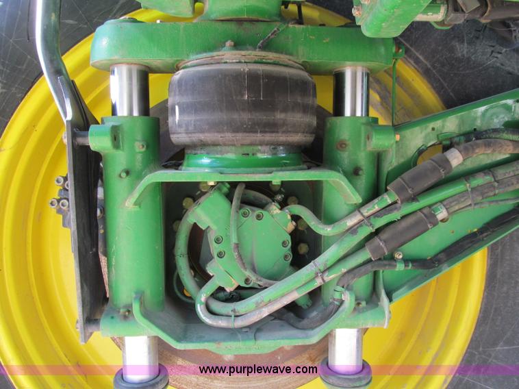 image for item D7138 2010 John Deere 4930 self-propelled sprayer