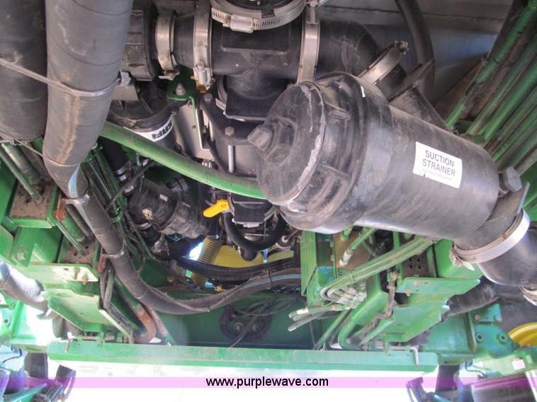 image for item D7138 2010 John Deere 4930 self-propelled sprayer