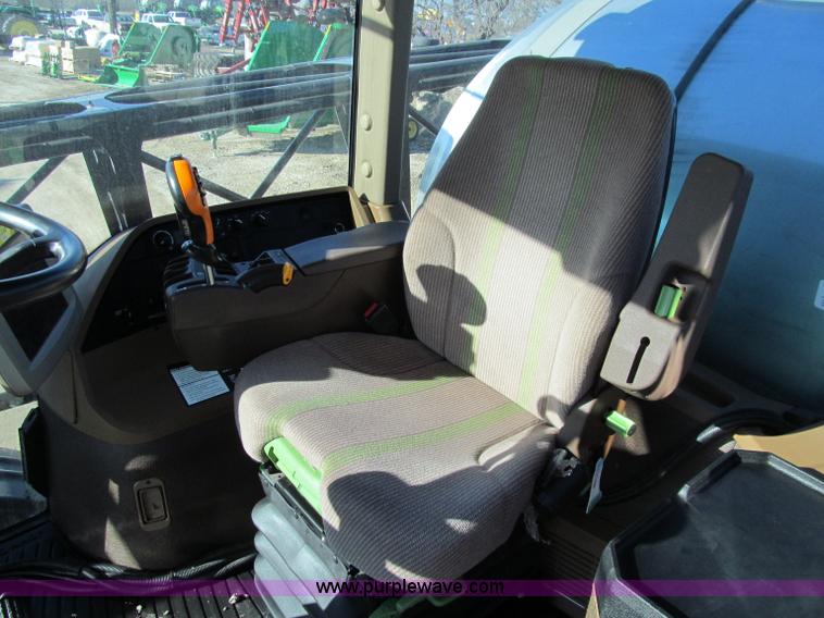 image for item D7138 2010 John Deere 4930 self-propelled sprayer