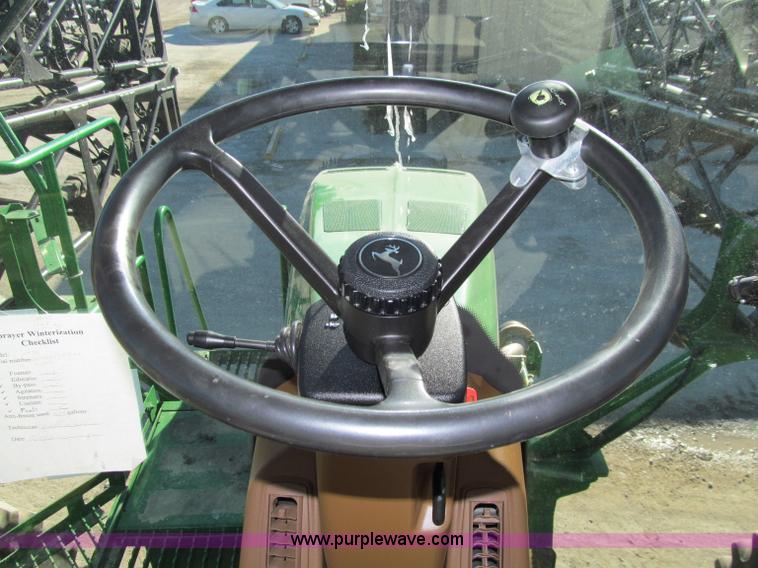 image for item D7138 2010 John Deere 4930 self-propelled sprayer