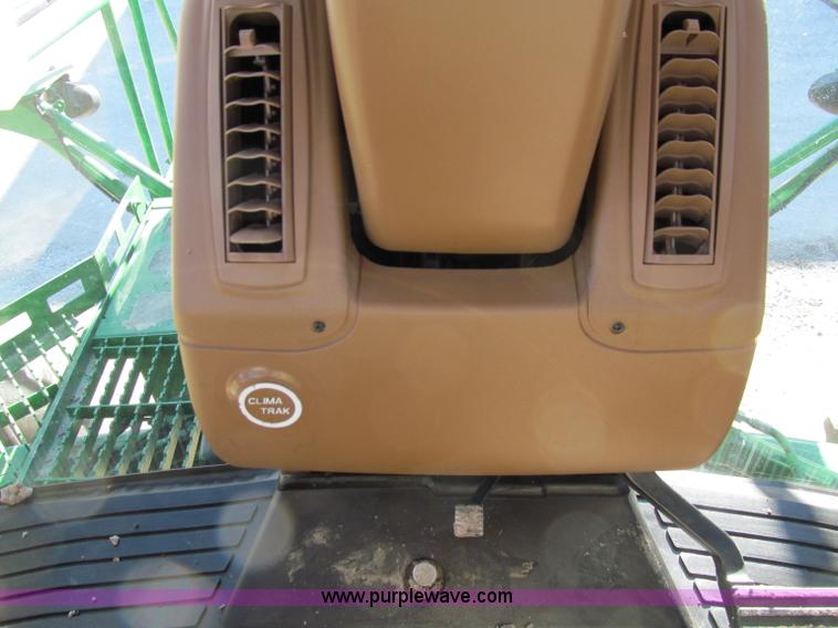 image for item D7138 2010 John Deere 4930 self-propelled sprayer