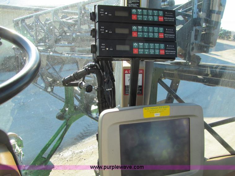 image for item D7138 2010 John Deere 4930 self-propelled sprayer