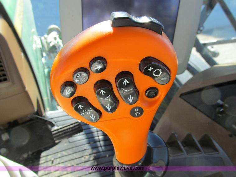 image for item D7138 2010 John Deere 4930 self-propelled sprayer