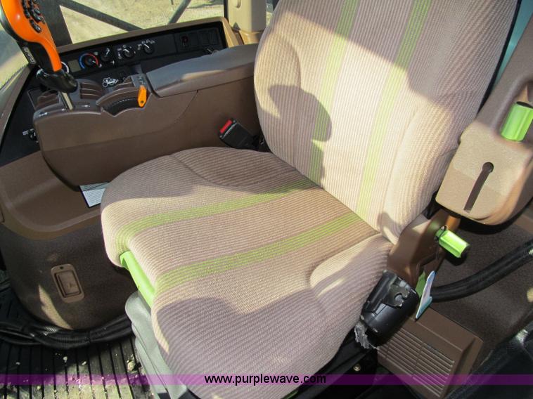 image for item D7138 2010 John Deere 4930 self-propelled sprayer