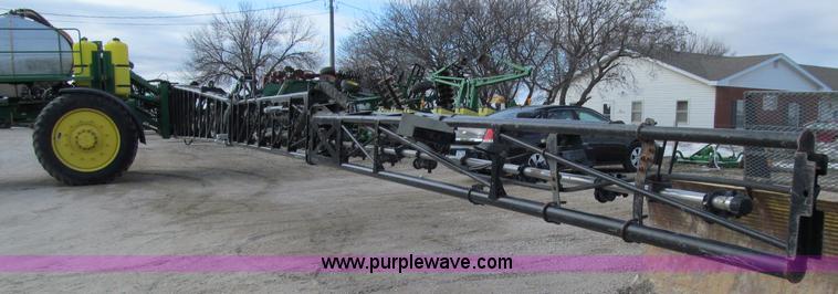 image for item D7138 2010 John Deere 4930 self-propelled sprayer