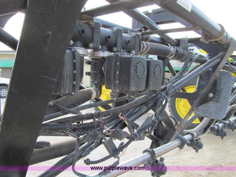 image for item D7138 2010 John Deere 4930 self-propelled sprayer