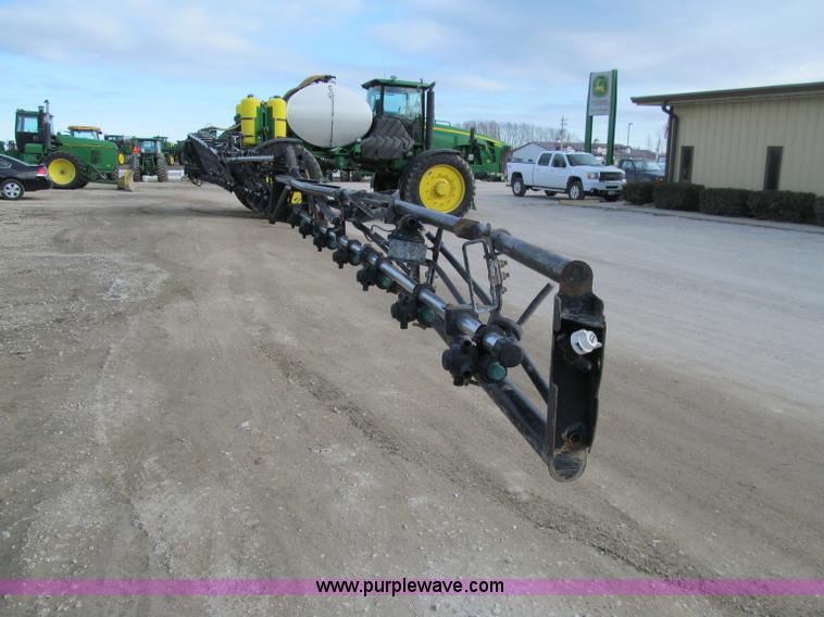 image for item D7138 2010 John Deere 4930 self-propelled sprayer