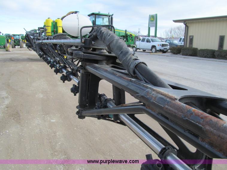 image for item D7138 2010 John Deere 4930 self-propelled sprayer