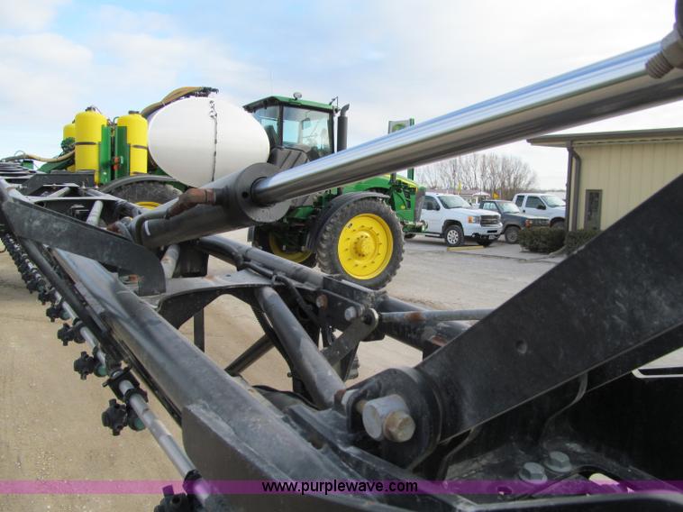 image for item D7138 2010 John Deere 4930 self-propelled sprayer