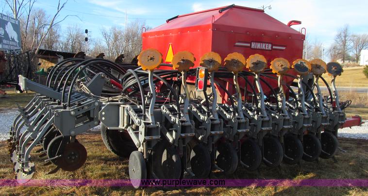 image for item D7141 2004 Hiniker 4836 air seeder