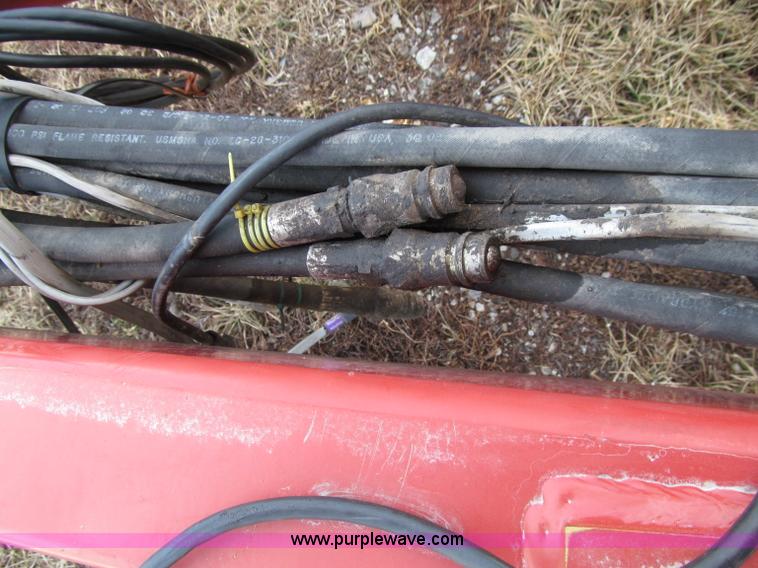 image for item D7141 2004 Hiniker 4836 air seeder