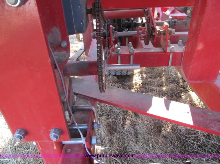 image for item D7141 2004 Hiniker 4836 air seeder