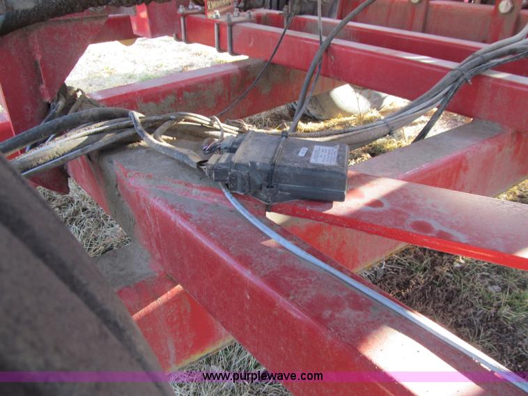image for item D7141 2004 Hiniker 4836 air seeder