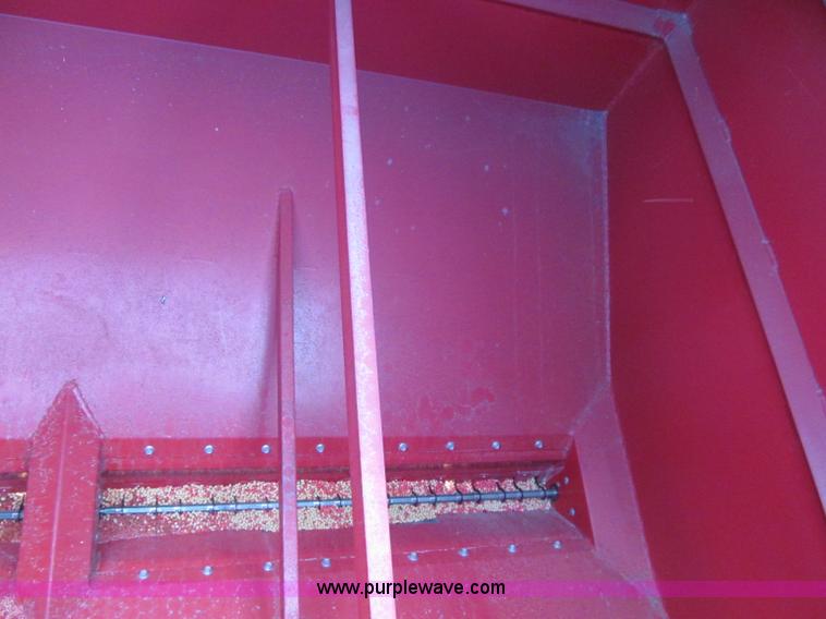 image for item D7141 2004 Hiniker 4836 air seeder