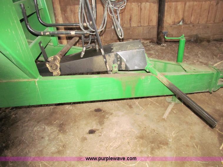 image for item D7143 Parker 450 grain cart