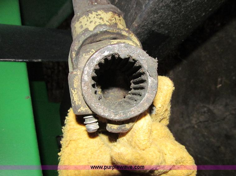 image for item D7143 Parker 450 grain cart