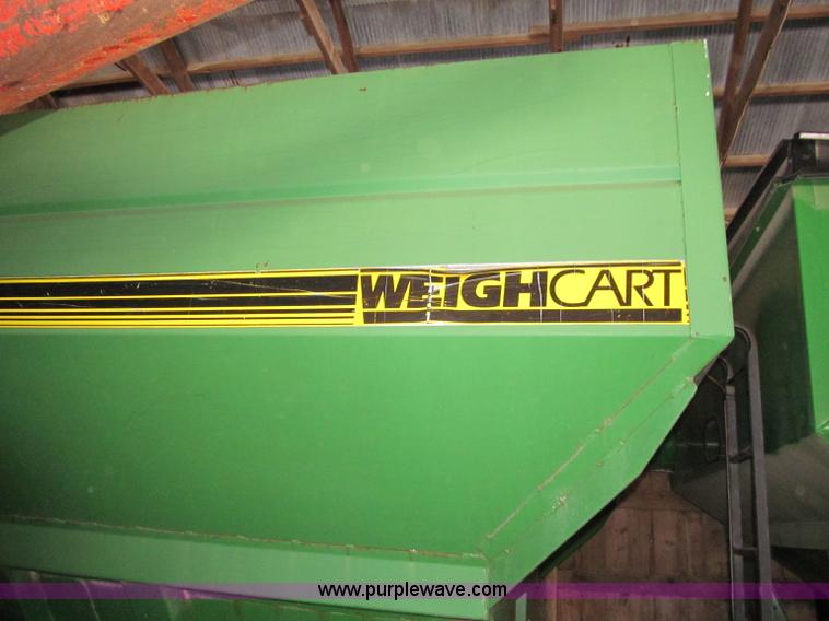 image for item D7144 Brent 420 grain cart