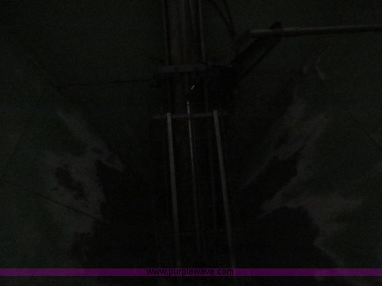 image for item D7144 Brent 420 grain cart