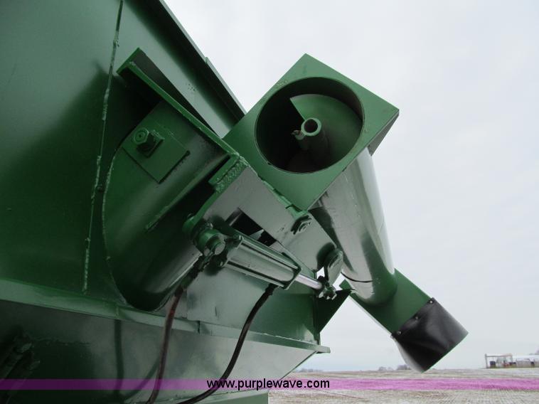 image for item D7145 Killbros grain cart