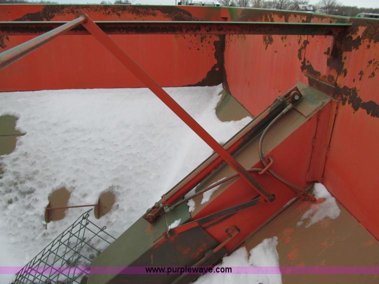 image for item D7145 Killbros grain cart