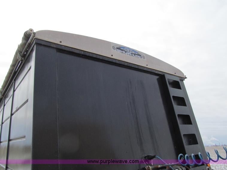 image for item D7151 2001 Maurer Manufacturing Inc. tandem axle grain trailer