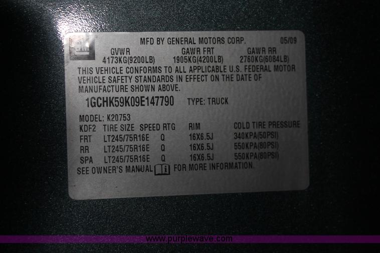 image for item E2563 2009 Chevrolet Silverado 2500HD LT Extended Cab pickup truck