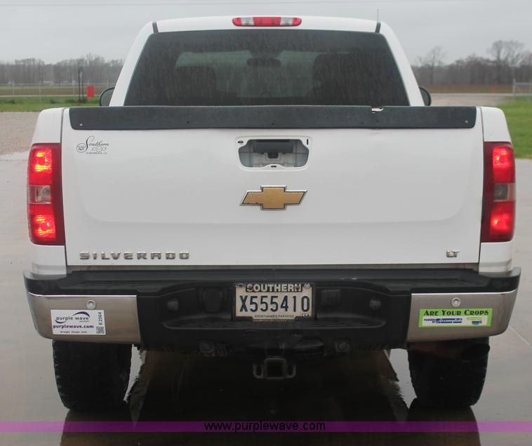 image for item E2564 2010 Chevrolet Silverado 2500HD LT Extended Cab pickup truck