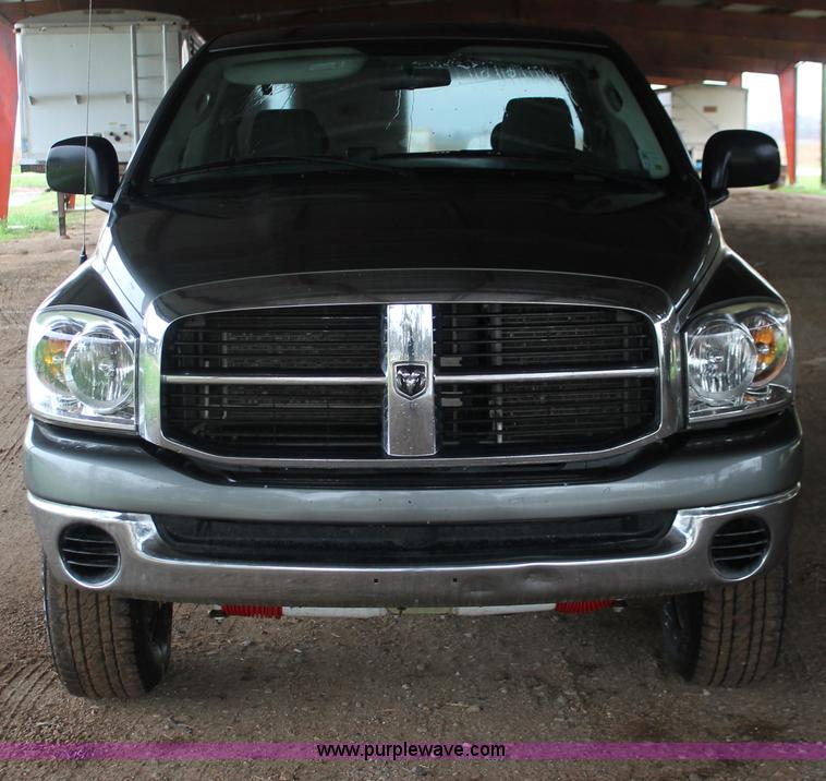 image for item E2567 2007 Dodge Ram 2500 HD SLT Quad Cab pickup truck