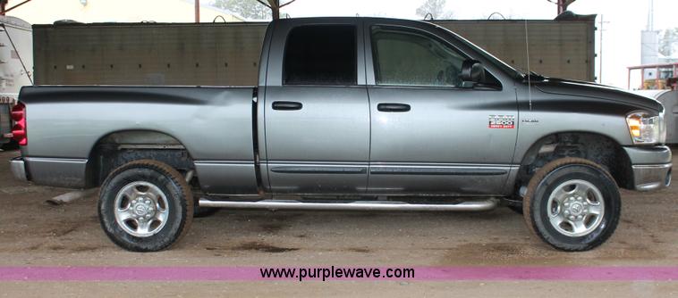 image for item E2567 2007 Dodge Ram 2500 HD SLT Quad Cab pickup truck