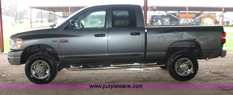image for item E2567 2007 Dodge Ram 2500 HD SLT Quad Cab pickup truck